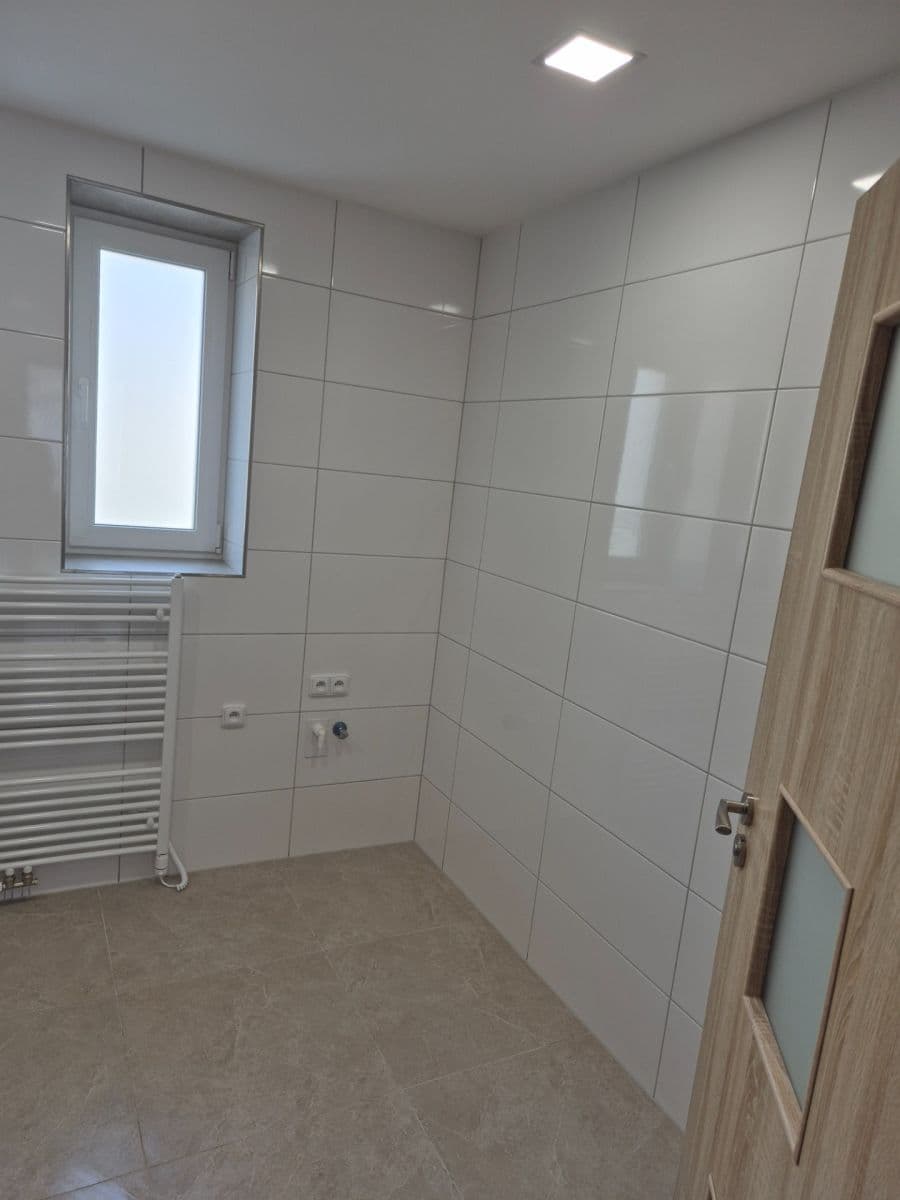 2 bedroom flat to rent, 65 m², Julia Fučíka, Beroun, Středočeský Region 2 bedroom flat to rent, 65 m², Julia Fučíka, Beroun, Středočeský Region