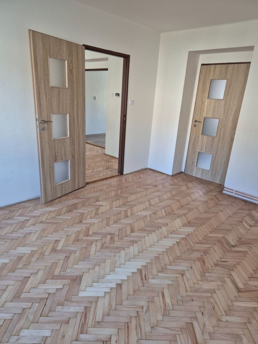 2 bedroom flat to rent, 65 m², Julia Fučíka, Beroun, Středočeský Region 2 bedroom flat to rent, 65 m², Julia Fučíka, Beroun, Středočeský Region