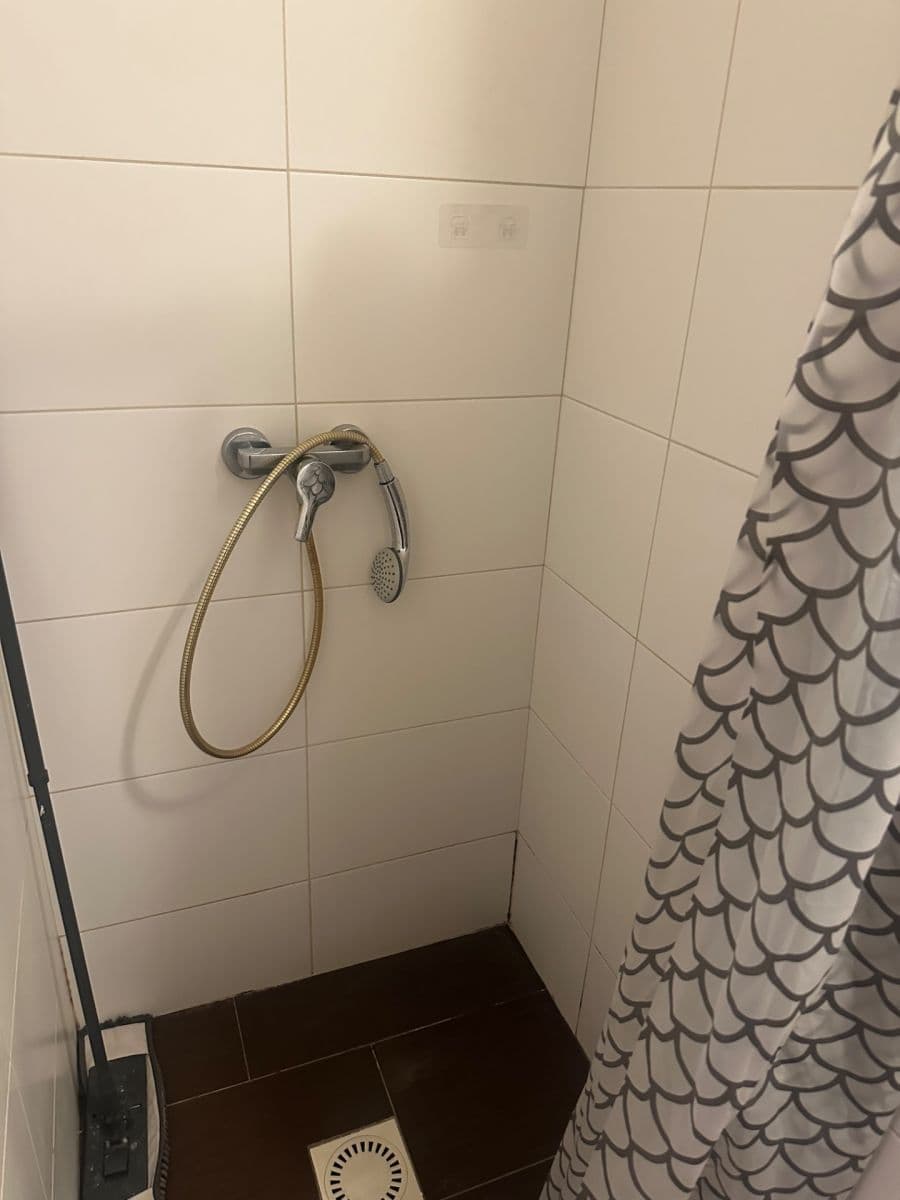 1 bedroom with open-plan kitchen flat to rent, 1 m², Husova, Louny, Ústecký Region 1 bedroom with open-plan kitchen flat to rent, 1 m², Husova, Louny, Ústecký Region