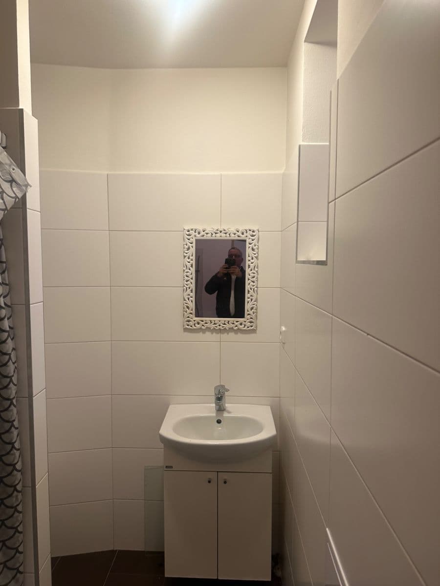 1 bedroom with open-plan kitchen flat to rent, 1 m², Husova, Louny, Ústecký Region 1 bedroom with open-plan kitchen flat to rent, 1 m², Husova, Louny, Ústecký Region