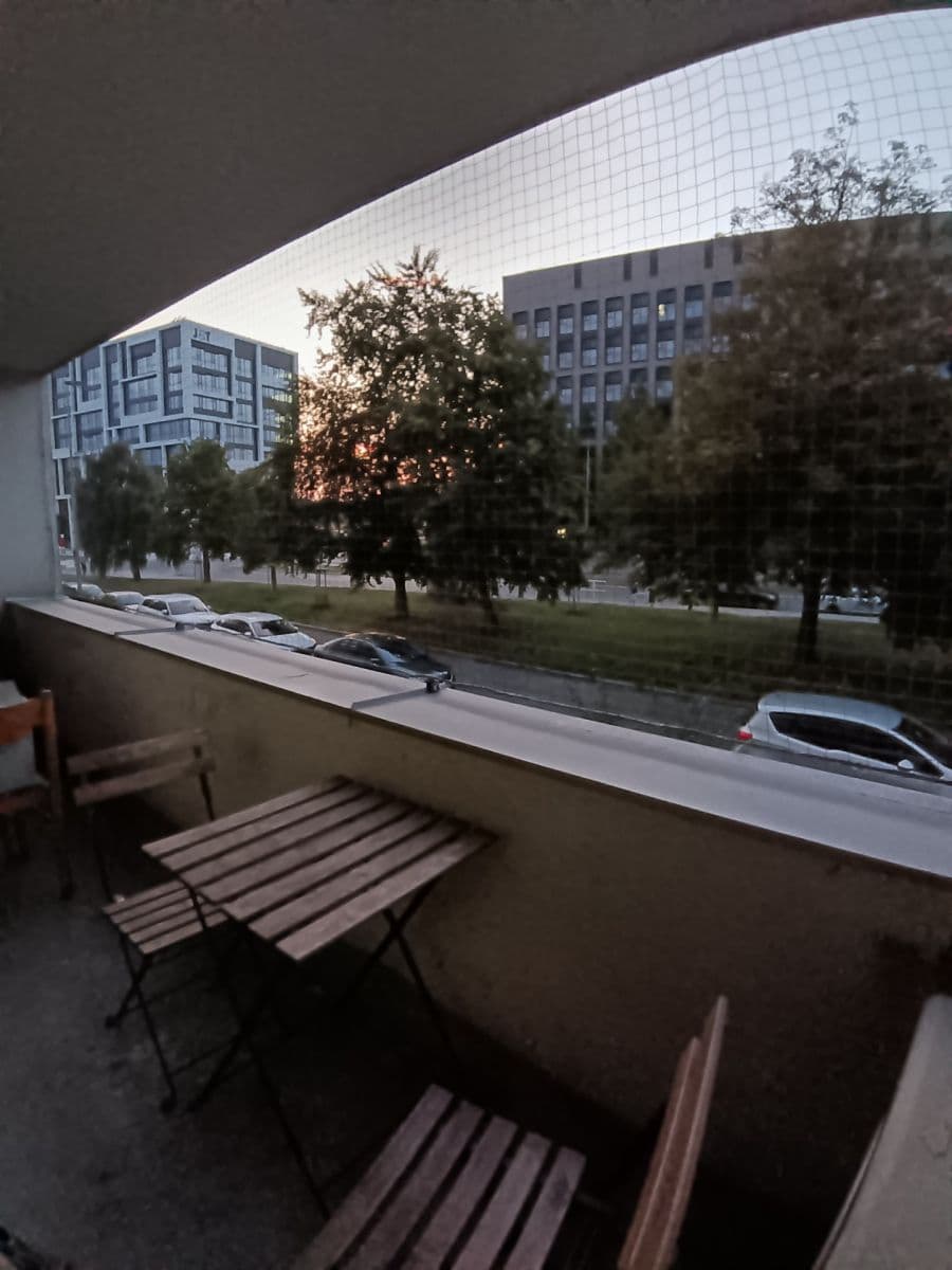 2 bedroom with open-plan kitchen flat to rent, 68 m², K Olympiku, Prague, Prague 2 bedroom with open-plan kitchen flat to rent, 68 m², K Olympiku, Prague, Prague