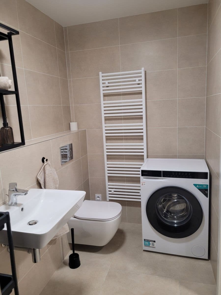 Studio flat to rent, 33 m², Cihlářská, Hostivice, Středočeský Region Studio flat to rent, 33 m², Cihlářská, Hostivice, Středočeský Region