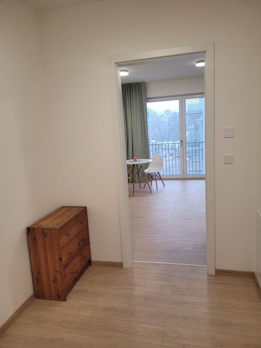 Studio flat to rent, 33 m², Cihlářská, Hostivice, Středočeský Region Studio flat to rent, 33 m², Cihlářská, Hostivice, Středočeský Region