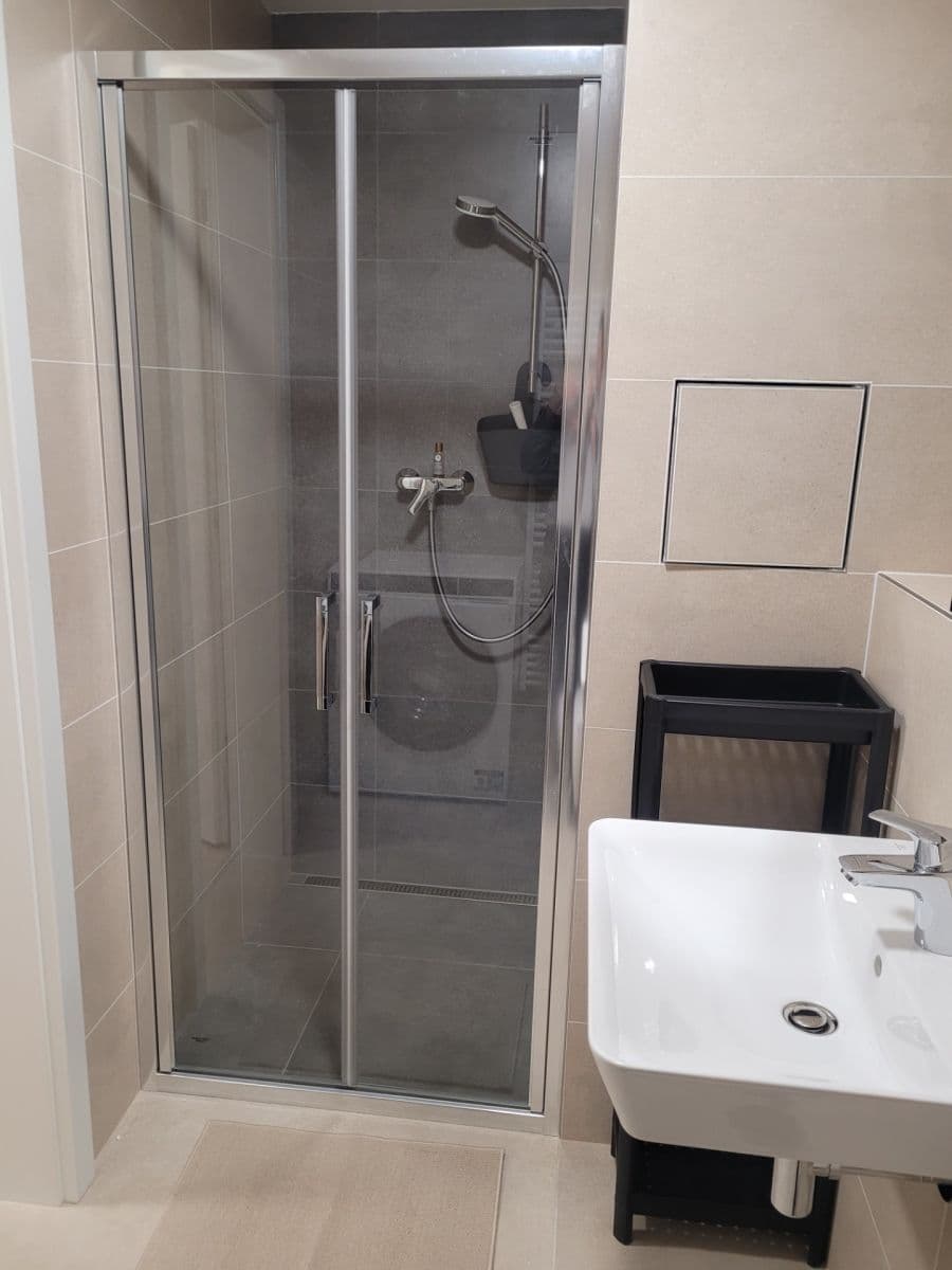 Studio flat to rent, 33 m², Cihlářská, Hostivice, Středočeský Region Studio flat to rent, 33 m², Cihlářská, Hostivice, Středočeský Region