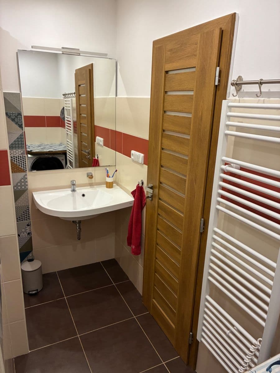 2 bedroom with open-plan kitchen flat to rent, 71 m², Prosluněná, Prague, Prague 2 bedroom with open-plan kitchen flat to rent, 71 m², Prosluněná, Prague, Prague