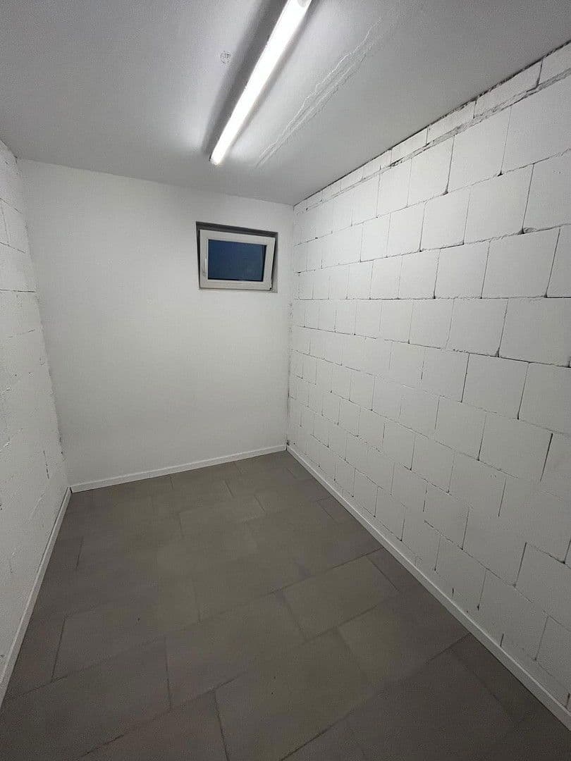 3 bedroom flat to rent, 110 m², Mannheimer Str. 85, Köln, North Rhine-Westphalia 3 bedroom flat to rent, 110 m², Mannheimer Str. 85, Köln, North Rhine-Westphalia