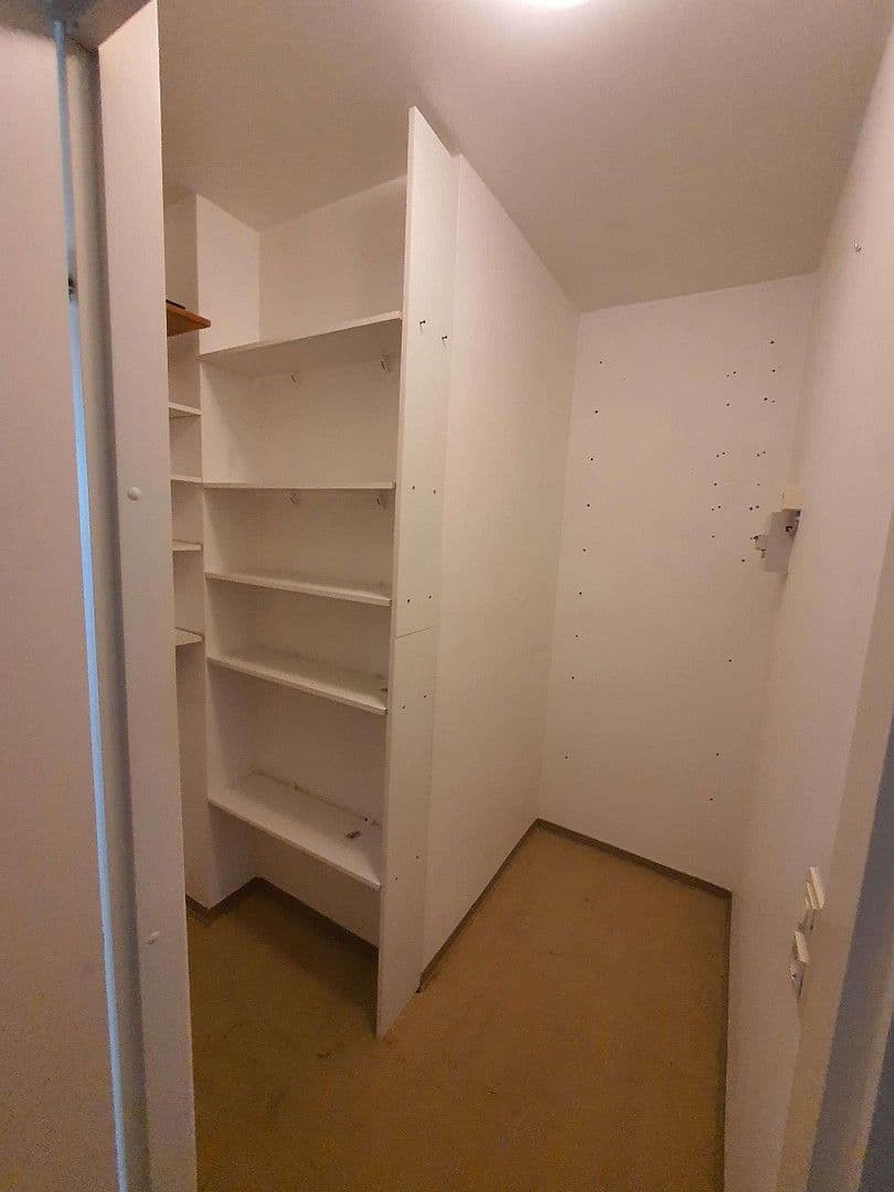 2 bedroom with open-plan kitchen flat to rent, 93 m², Pforzheim, Baden-Württemberg 2 bedroom with open-plan kitchen flat to rent, 93 m², Pforzheim, Baden-Württemberg