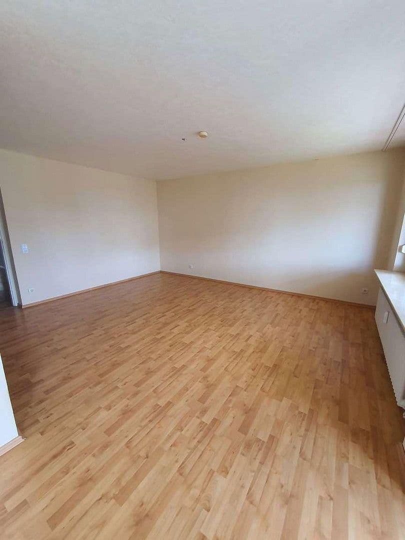 2 bedroom with open-plan kitchen flat to rent, 93 m², Pforzheim, Baden-Württemberg 2 bedroom with open-plan kitchen flat to rent, 93 m², Pforzheim, Baden-Württemberg