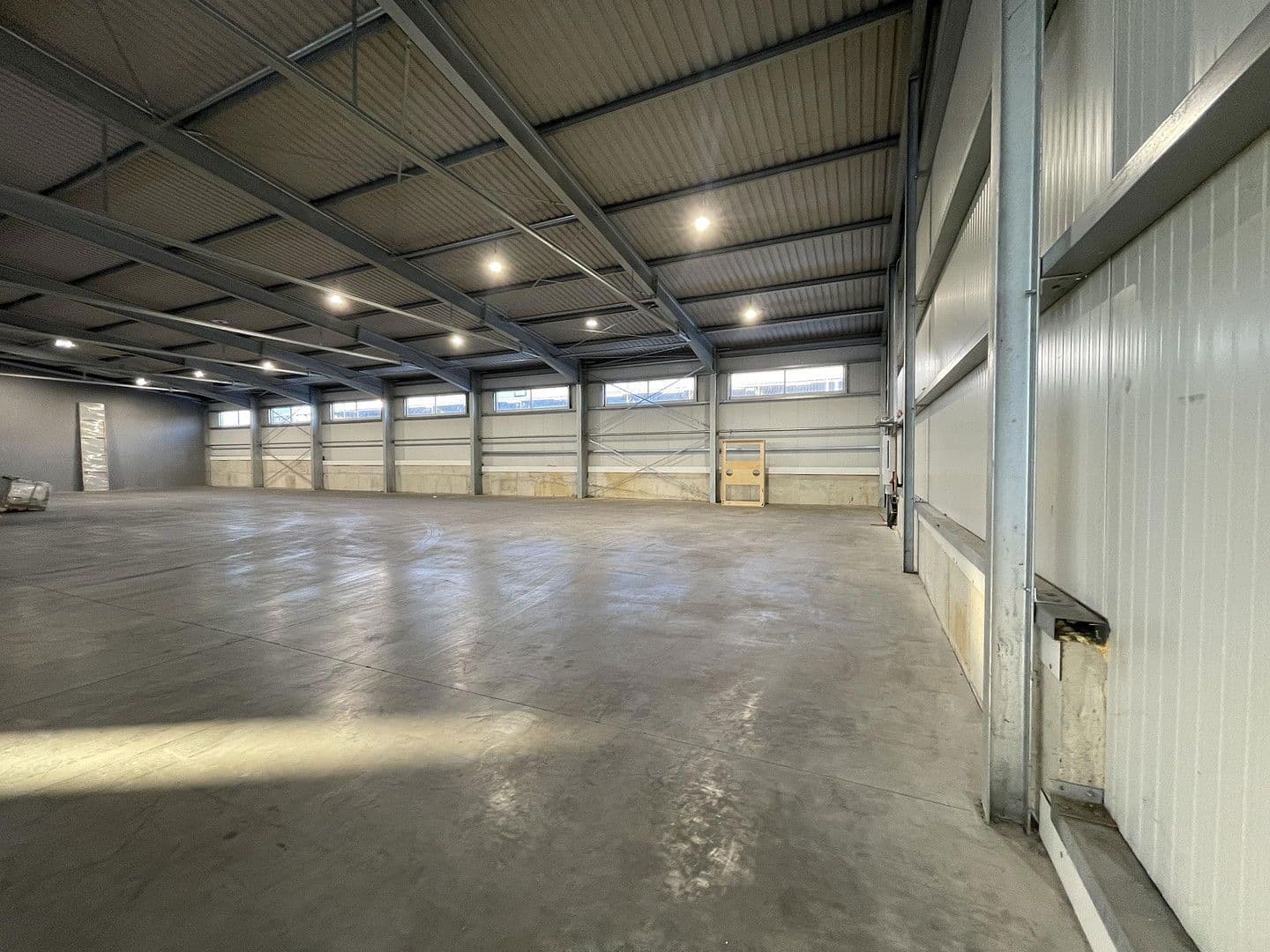 non-residential property to rent, 1,600 m², Allinger Straße 8b, Vilshofen an der Donau, Bavaria non-residential property to rent, 1,600 m², Allinger Straße 8b, Vilshofen an der Donau, Bavaria