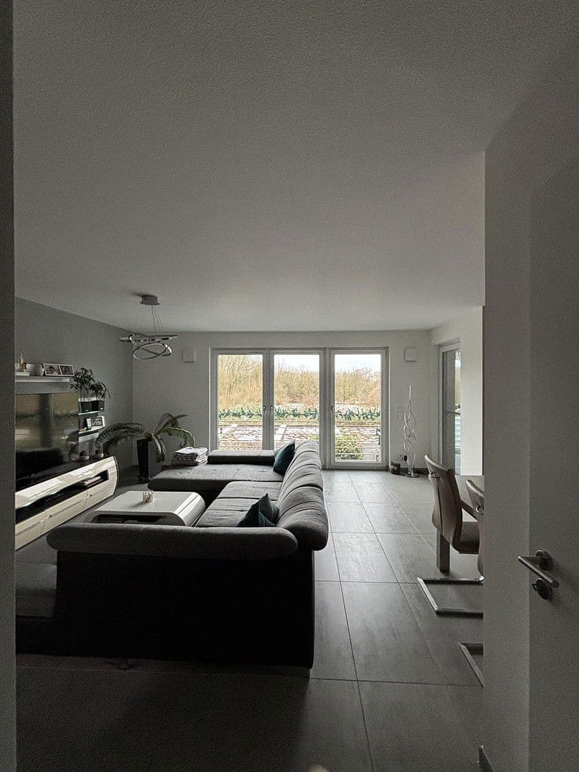 2 bedroom with open-plan kitchen flat for sale, 97 m², Oberhausen, North Rhine-Westphalia 2 bedroom with open-plan kitchen flat for sale, 97 m², Oberhausen, North Rhine-Westphalia