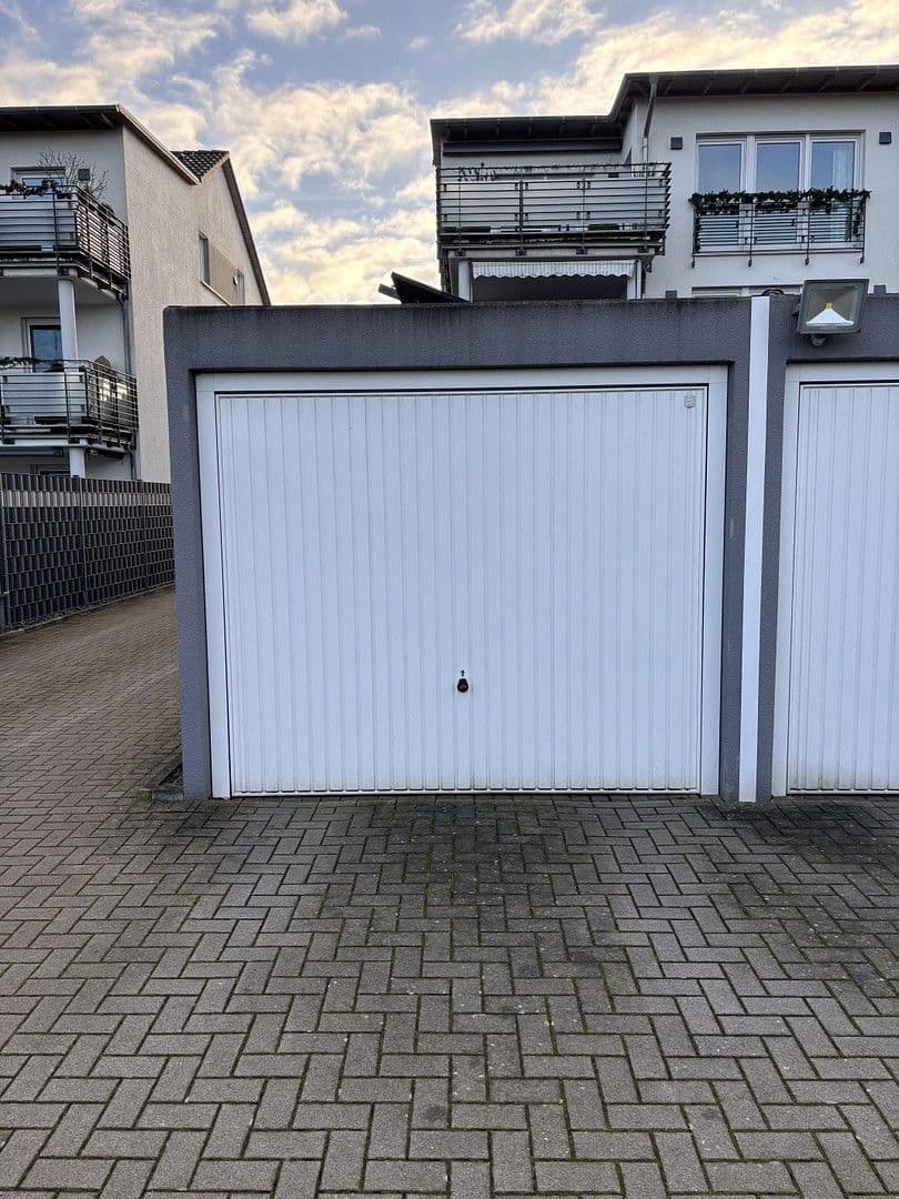 2 bedroom with open-plan kitchen flat for sale, 97 m², Oberhausen, North Rhine-Westphalia 2 bedroom with open-plan kitchen flat for sale, 97 m², Oberhausen, North Rhine-Westphalia