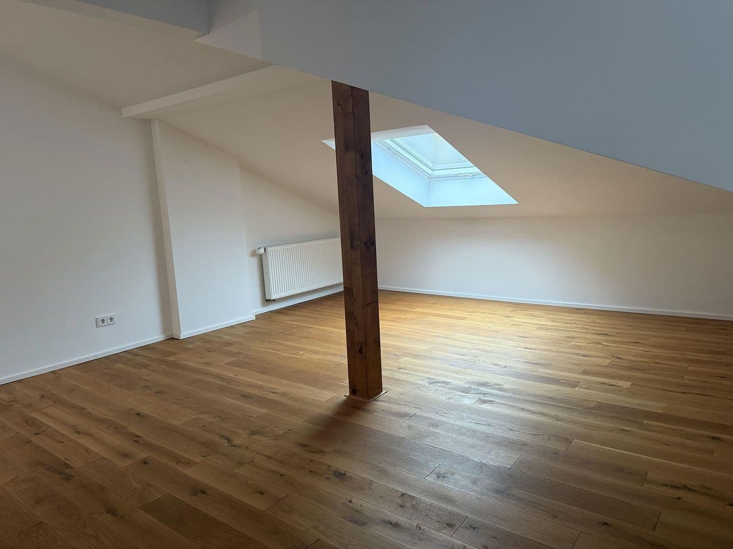 house to rent, 120 m², Frankfurt, Hesse house to rent, 120 m², Frankfurt, Hesse