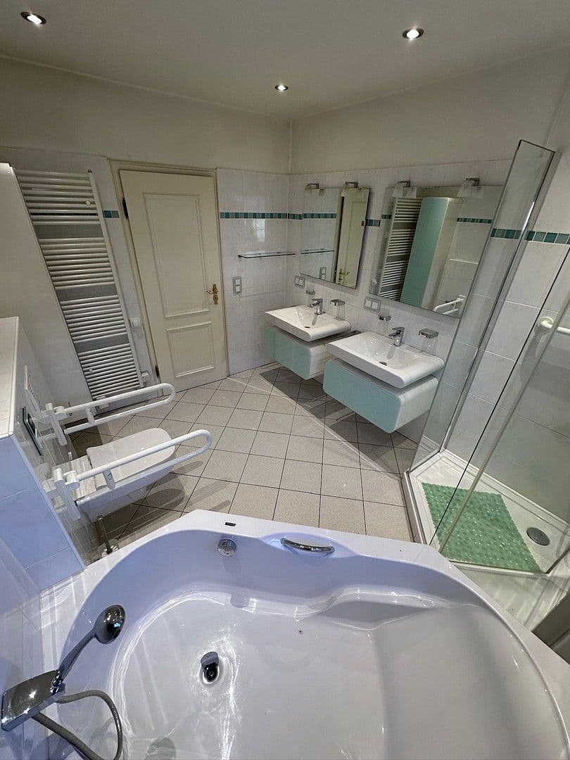 house for sale, 228 m², Solingen, North Rhine-Westphalia house for sale, 228 m², Solingen, North Rhine-Westphalia