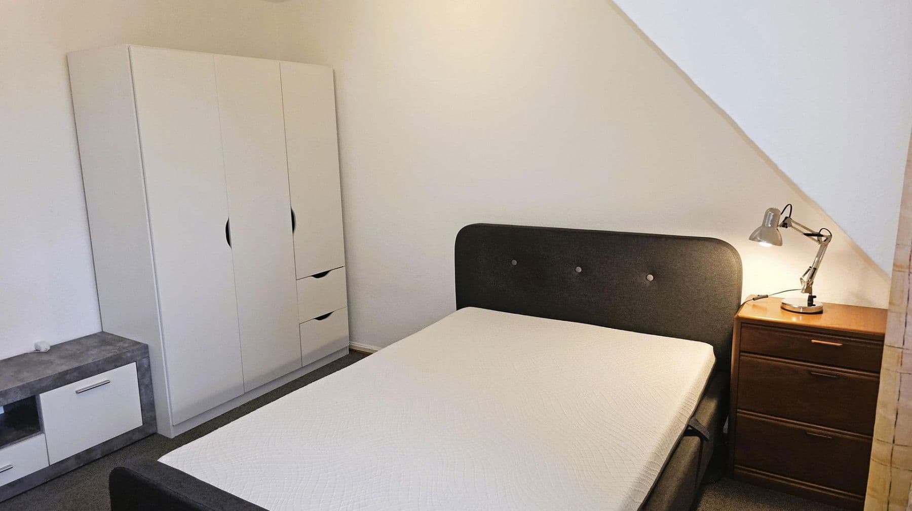 flat to rent, 16 m², Pleistalstraße 123, Sankt Augustin, North Rhine-Westphalia flat to rent, 16 m², Pleistalstraße 123, Sankt Augustin, North Rhine-Westphalia