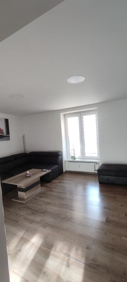 2 bedroom with open-plan kitchen flat to rent, 60 m², Husova, Vratimov, Moravskoslezský Region 2 bedroom with open-plan kitchen flat to rent, 60 m², Husova, Vratimov, Moravskoslezský Region