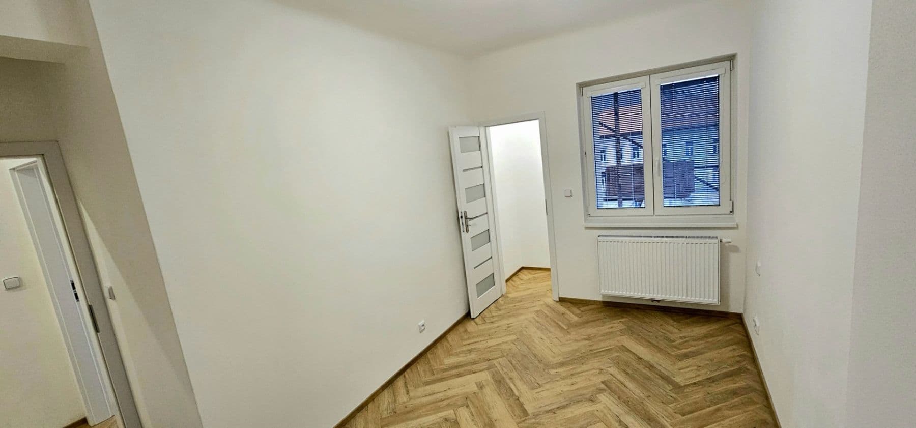 2 bedroom with open-plan kitchen flat to rent, 75 m², Pod Kesnerkou, Prague, Prague 2 bedroom with open-plan kitchen flat to rent, 75 m², Pod Kesnerkou, Prague, Prague