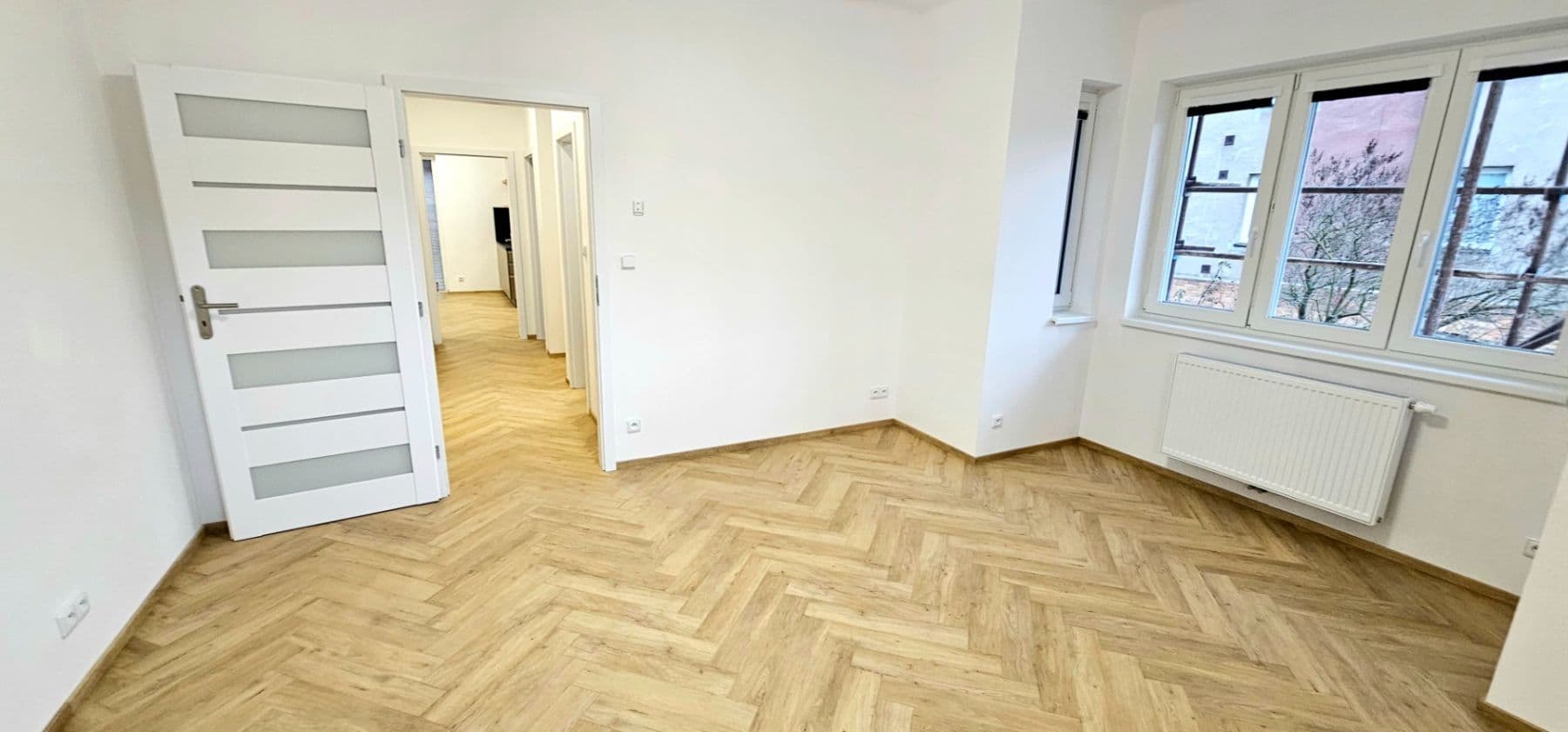 2 bedroom with open-plan kitchen flat to rent, 75 m², Pod Kesnerkou, Prague, Prague 2 bedroom with open-plan kitchen flat to rent, 75 m², Pod Kesnerkou, Prague, Prague