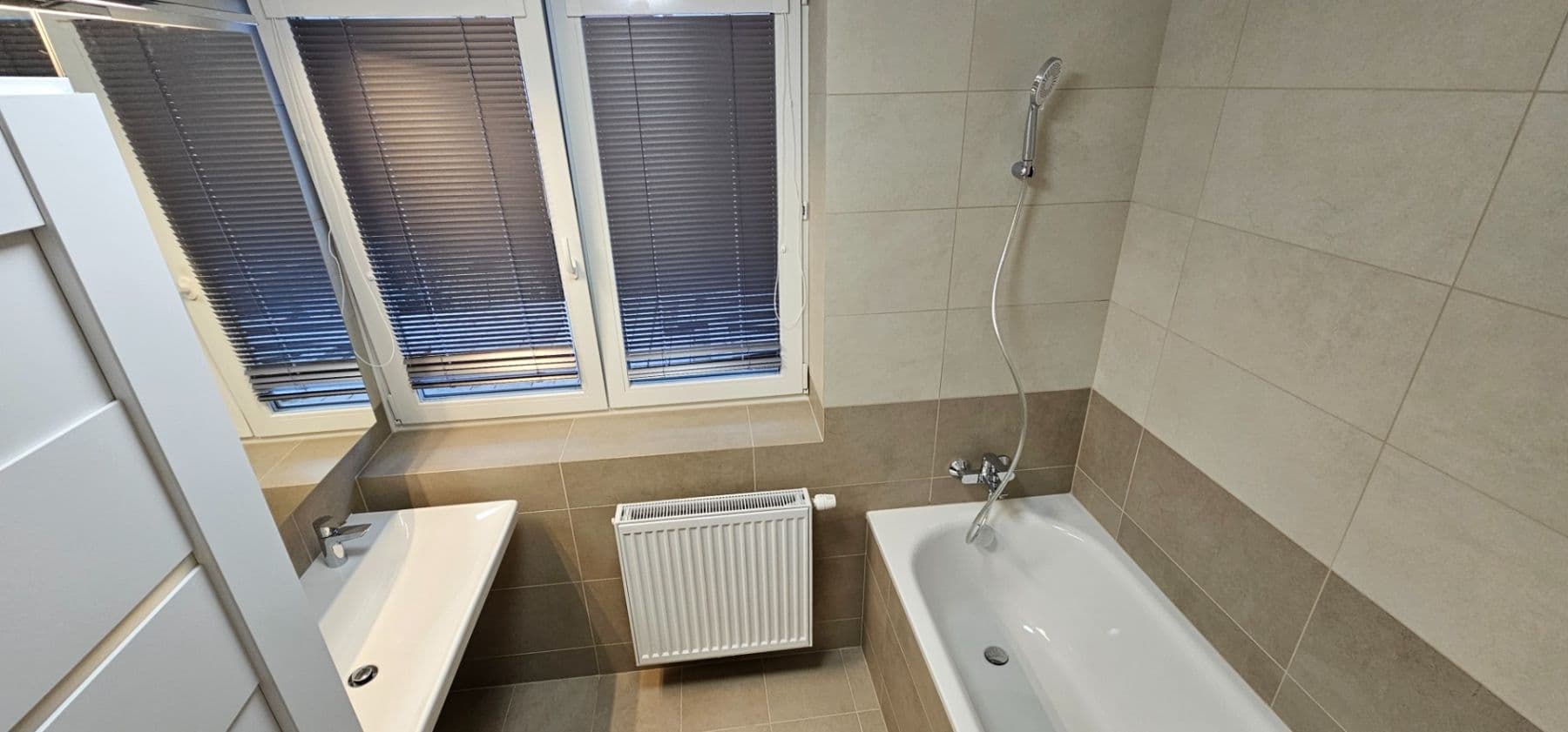 2 bedroom with open-plan kitchen flat to rent, 75 m², Pod Kesnerkou, Prague, Prague 2 bedroom with open-plan kitchen flat to rent, 75 m², Pod Kesnerkou, Prague, Prague