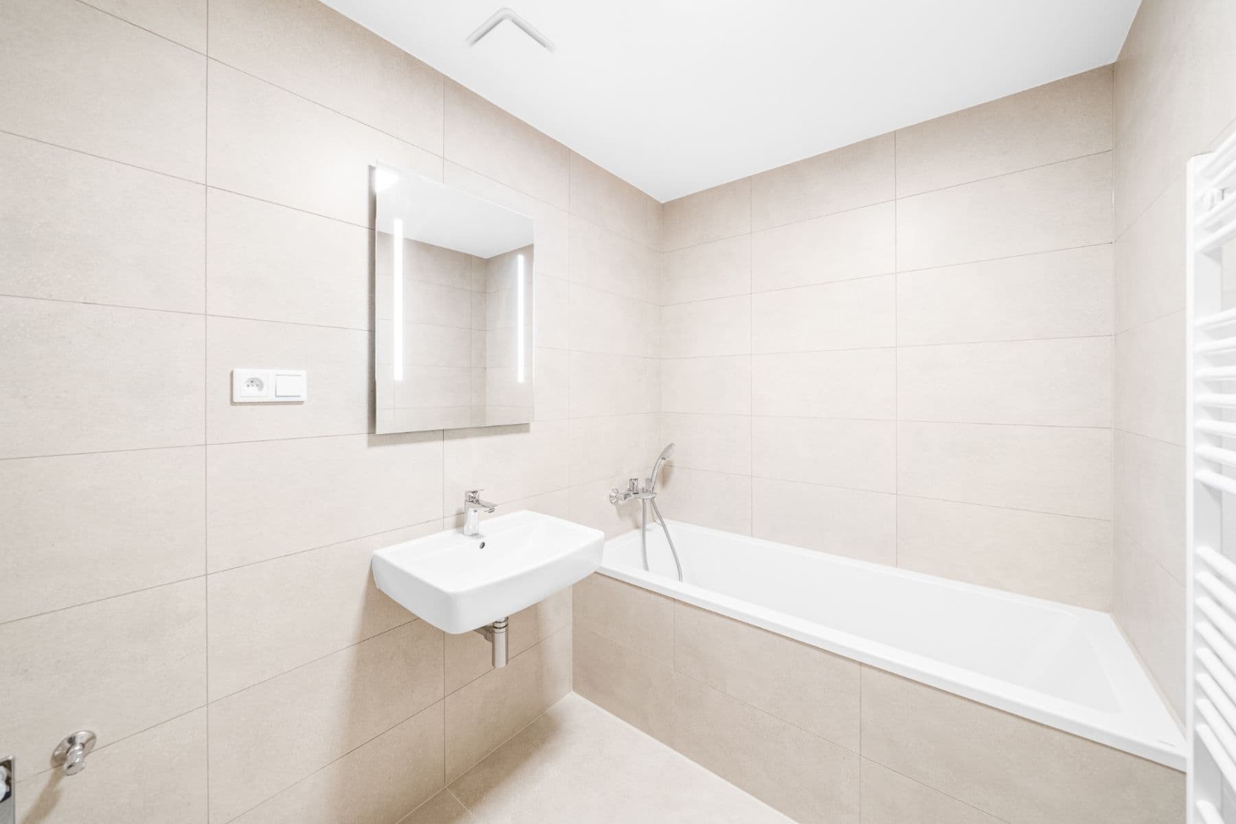 1 bedroom with open-plan kitchen flat to rent, 69 m², Měděná, Plzeň, Plzeňský Region 1 bedroom with open-plan kitchen flat to rent, 69 m², Měděná, Plzeň, Plzeňský Region