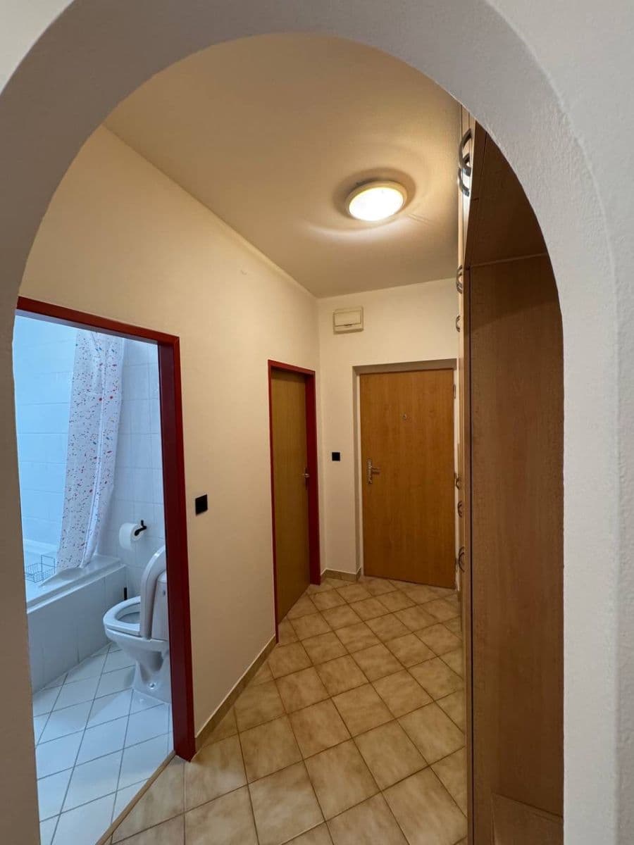 3 bedroom flat to rent, 50 m², Svätoplukova, Ružinov, Bratislavský Region 3 bedroom flat to rent, 50 m², Svätoplukova, Ružinov, Bratislavský Region