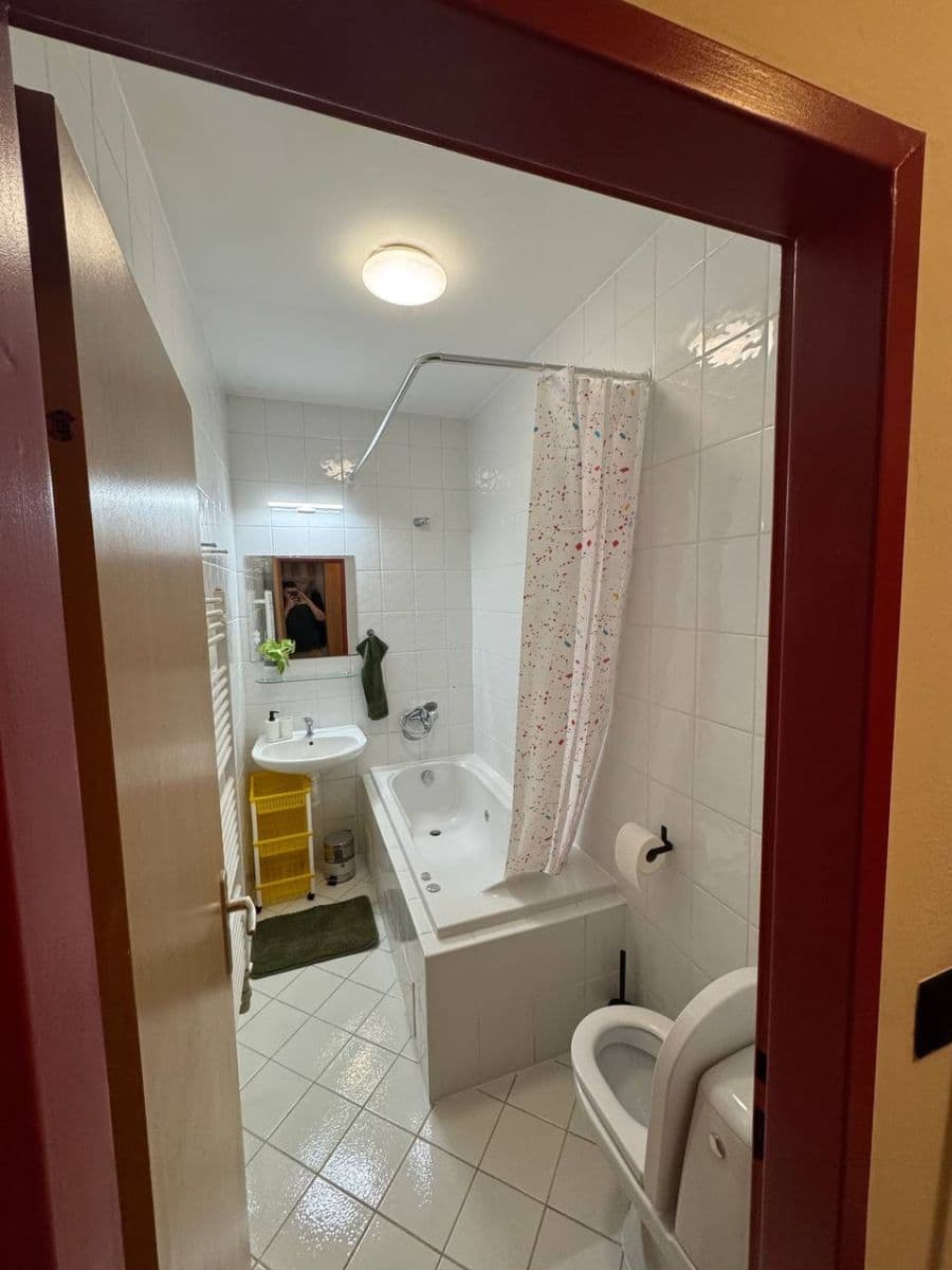 3 bedroom flat to rent, 50 m², Svätoplukova, Ružinov, Bratislavský Region 3 bedroom flat to rent, 50 m², Svätoplukova, Ružinov, Bratislavský Region