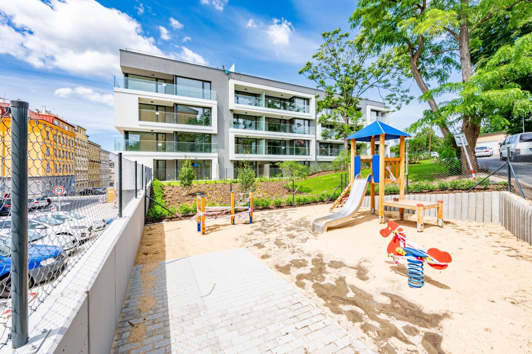 Studio flat to rent, 36 m², Kotlaska, Prague, Prague Studio flat to rent, 36 m², Kotlaska, Prague, Prague