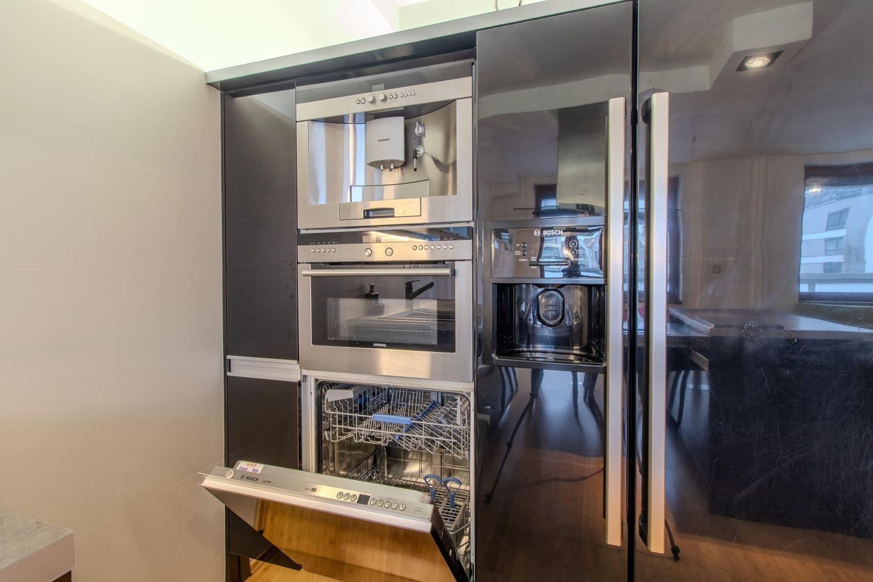 3 bedroom with open-plan kitchen flat to rent, 88 m², Kloboučnická, Prague, Prague 3 bedroom with open-plan kitchen flat to rent, 88 m², Kloboučnická, Prague, Prague