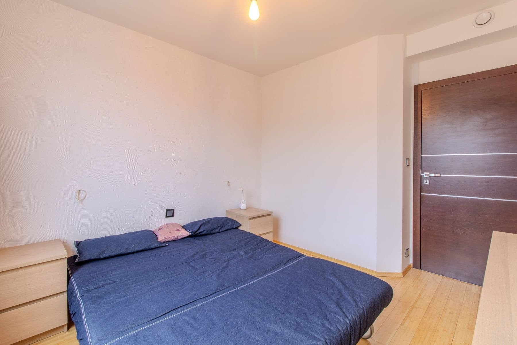 3 bedroom with open-plan kitchen flat to rent, 88 m², Kloboučnická, Prague, Prague 3 bedroom with open-plan kitchen flat to rent, 88 m², Kloboučnická, Prague, Prague