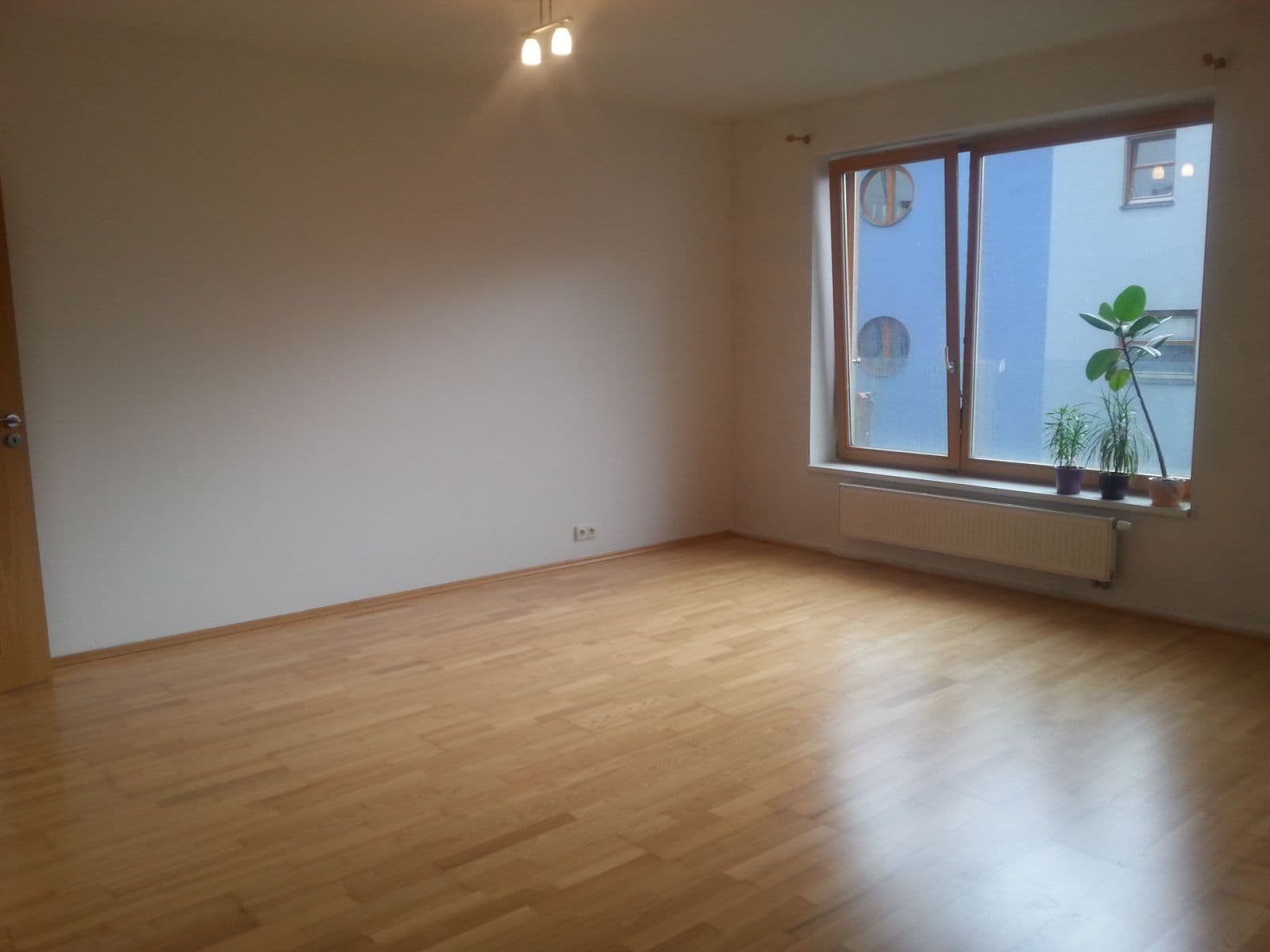 1 bedroom with open-plan kitchen flat to rent, 55 m², Jeseniova, Prague, Prague 1 bedroom with open-plan kitchen flat to rent, 55 m², Jeseniova, Prague, Prague