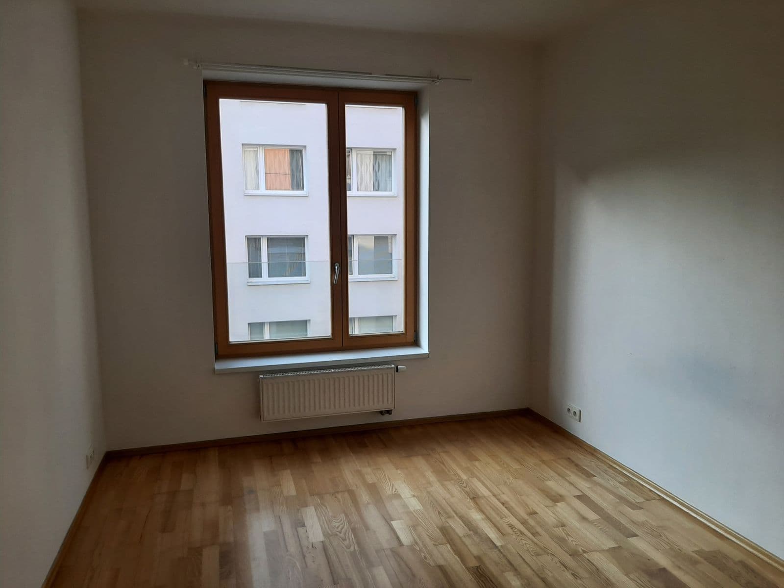 1 bedroom with open-plan kitchen flat to rent, 55 m², Jeseniova, Prague, Prague 1 bedroom with open-plan kitchen flat to rent, 55 m², Jeseniova, Prague, Prague