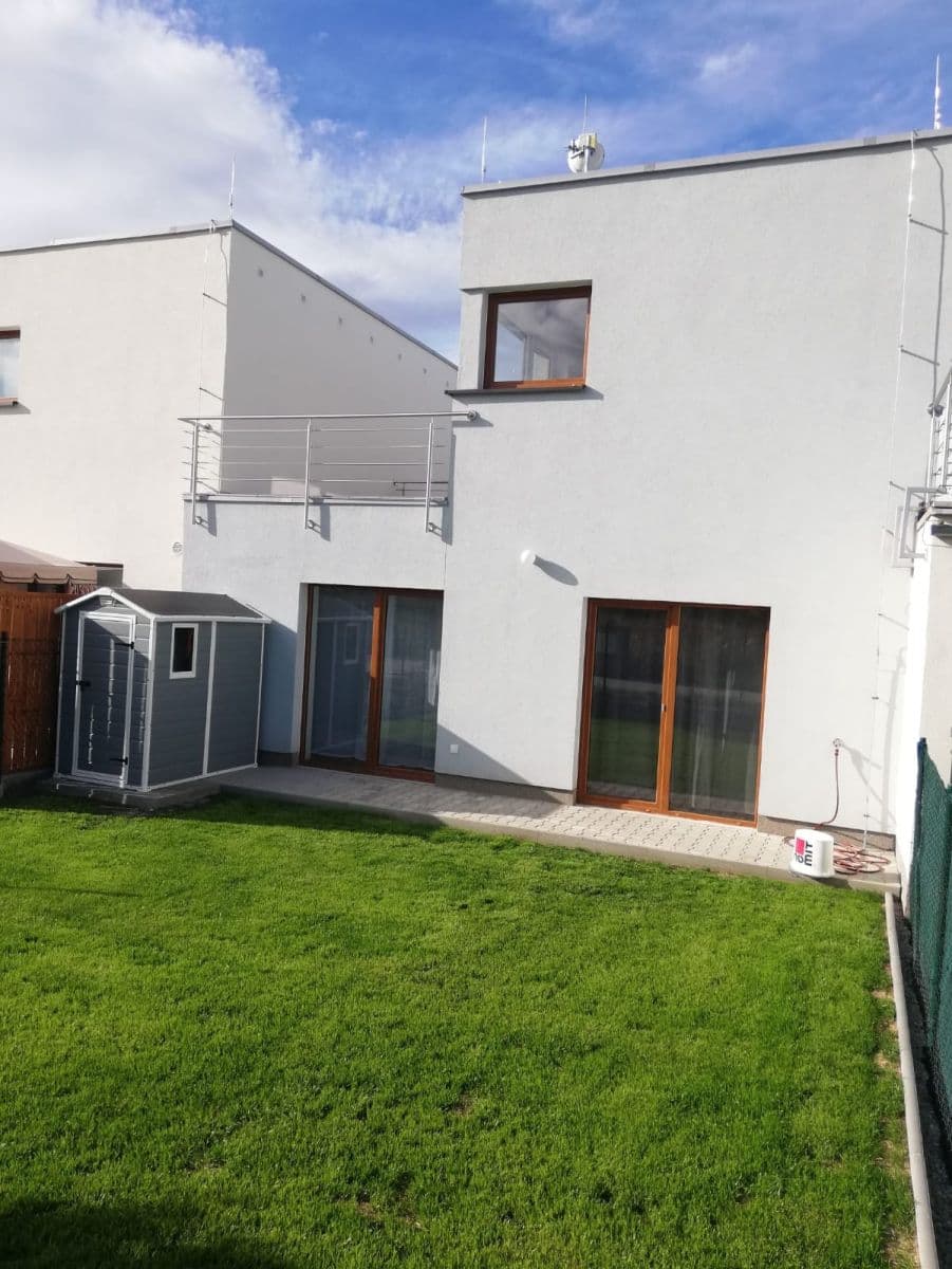 1 bedroom with open-plan kitchen flat to rent, 50 m², U Hostavického potoka, Prague, Prague 1 bedroom with open-plan kitchen flat to rent, 50 m², U Hostavického potoka, Prague, Prague