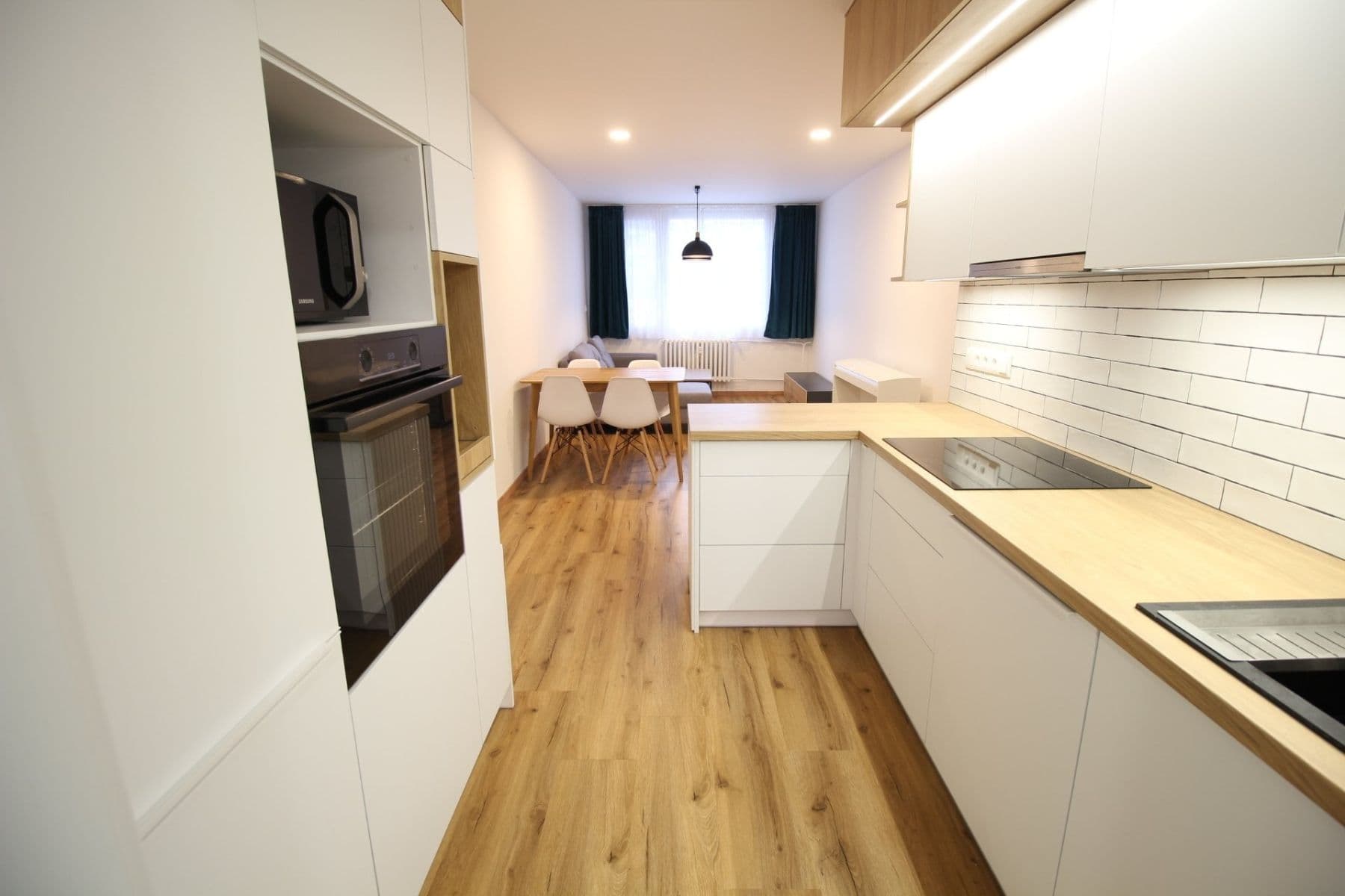 2 bedroom with open-plan kitchen flat to rent, 60 m², Kosmonautů, Mělník, Středočeský Region 2 bedroom with open-plan kitchen flat to rent, 60 m², Kosmonautů, Mělník, Středočeský Region