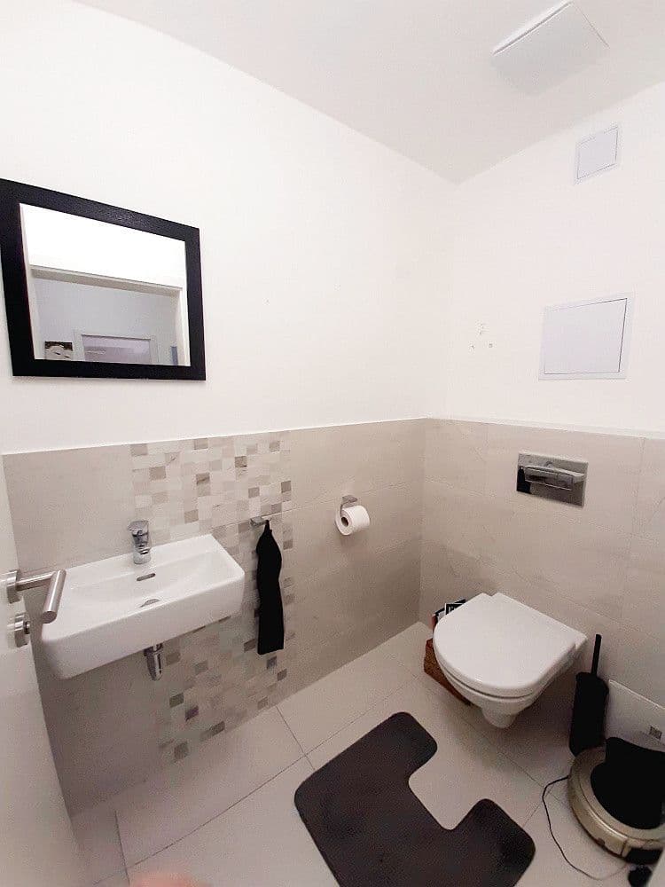 2 bedroom with open-plan kitchen flat for sale, 84 m², Nepomuckých, Prague, Prague 2 bedroom with open-plan kitchen flat for sale, 84 m², Nepomuckých, Prague, Prague