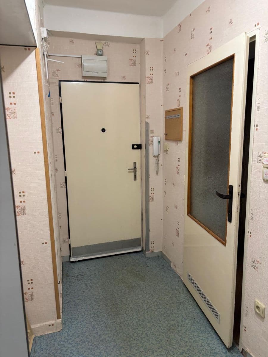 3 bedroom flat for sale, 65 m², Písečná, Hradec Králové, Královéhradecký Region 3 bedroom flat for sale, 65 m², Písečná, Hradec Králové, Královéhradecký Region