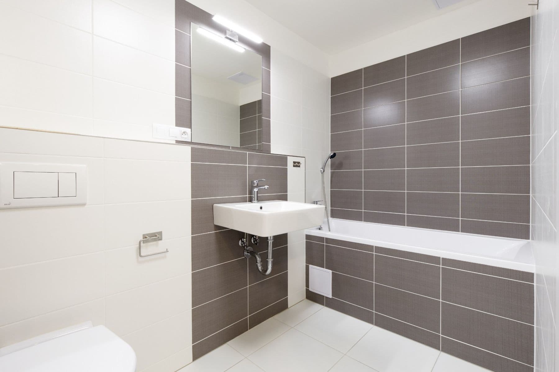 1 bedroom with open-plan kitchen flat to rent, 61 m², Otýlie Beníškové, Plzeň, Plzeňský Region 1 bedroom with open-plan kitchen flat to rent, 61 m², Otýlie Beníškové, Plzeň, Plzeňský Region