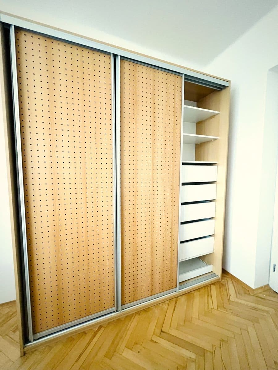 1 bedroom with open-plan kitchen flat to rent, 65 m², J. Plachty, České Budějovice, Jihočeský Region 1 bedroom with open-plan kitchen flat to rent, 65 m², J. Plachty, České Budějovice, Jihočeský Region