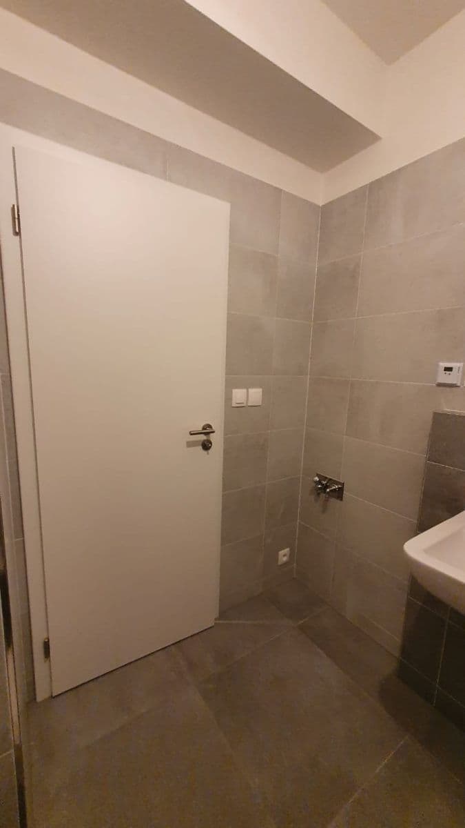 Studio flat to rent, 30 m², Šífařská, Prague, Prague Studio flat to rent, 30 m², Šífařská, Prague, Prague