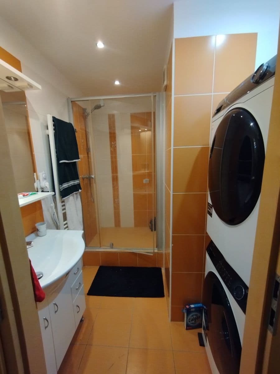 3 bedroom flat to rent, 84 m², Emy Destinové, České Budějovice, Jihočeský Region 3 bedroom flat to rent, 84 m², Emy Destinové, České Budějovice, Jihočeský Region