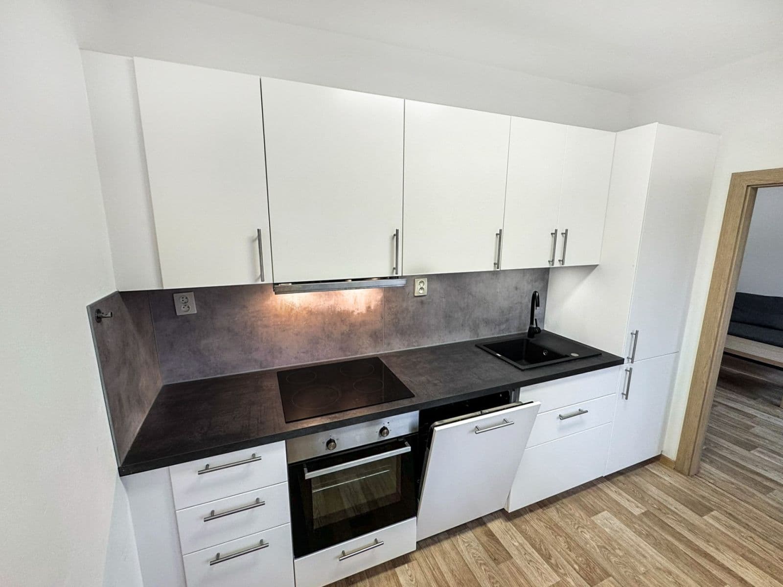 2 bedroom flat to rent, 58 m², Slovenská, Karviná, Moravskoslezský Region 2 bedroom flat to rent, 58 m², Slovenská, Karviná, Moravskoslezský Region