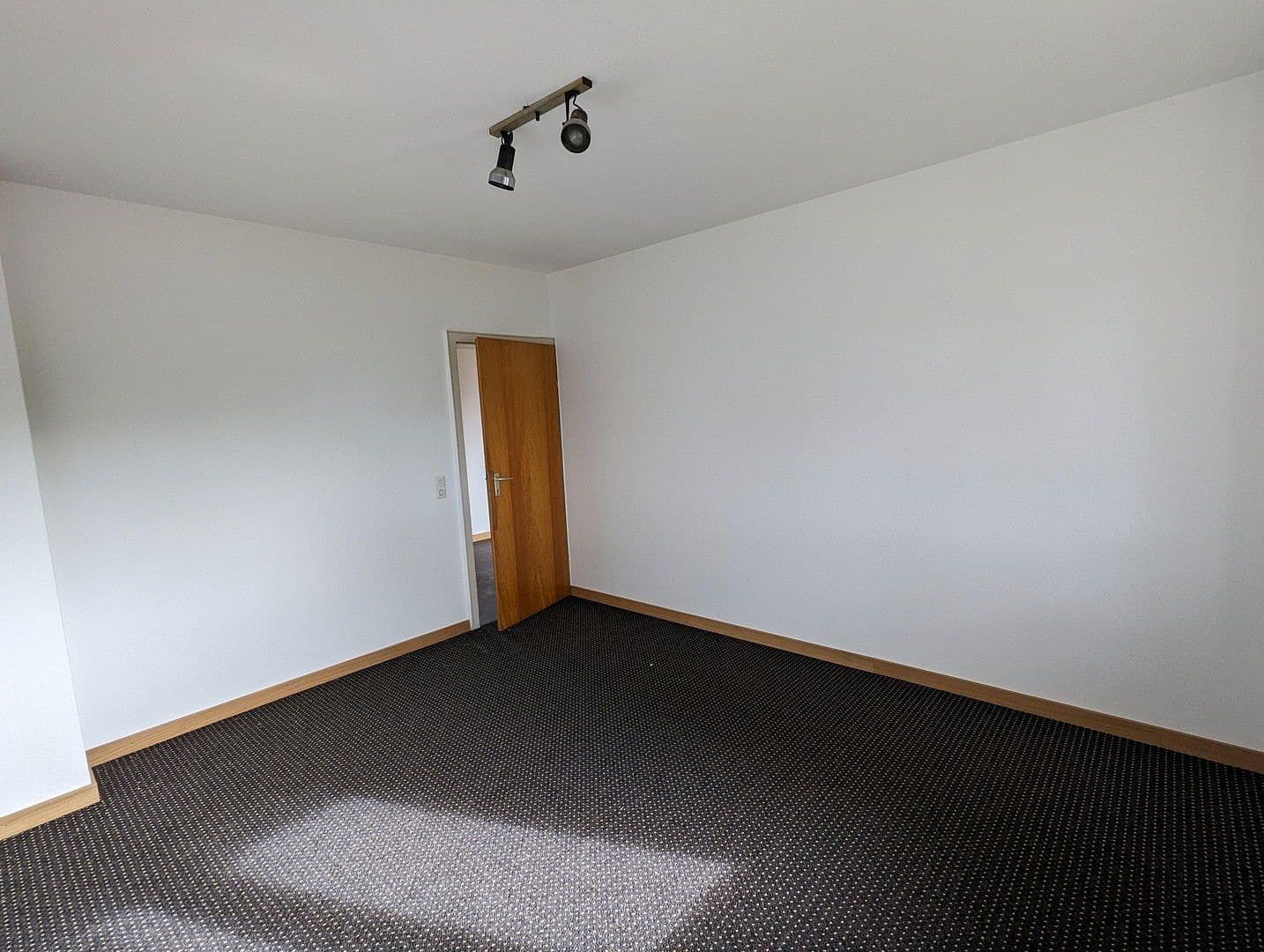 house for sale, 160 m², Nussbaumstraße 20, Saarbrücken, Saarland house for sale, 160 m², Nussbaumstraße 20, Saarbrücken, Saarland