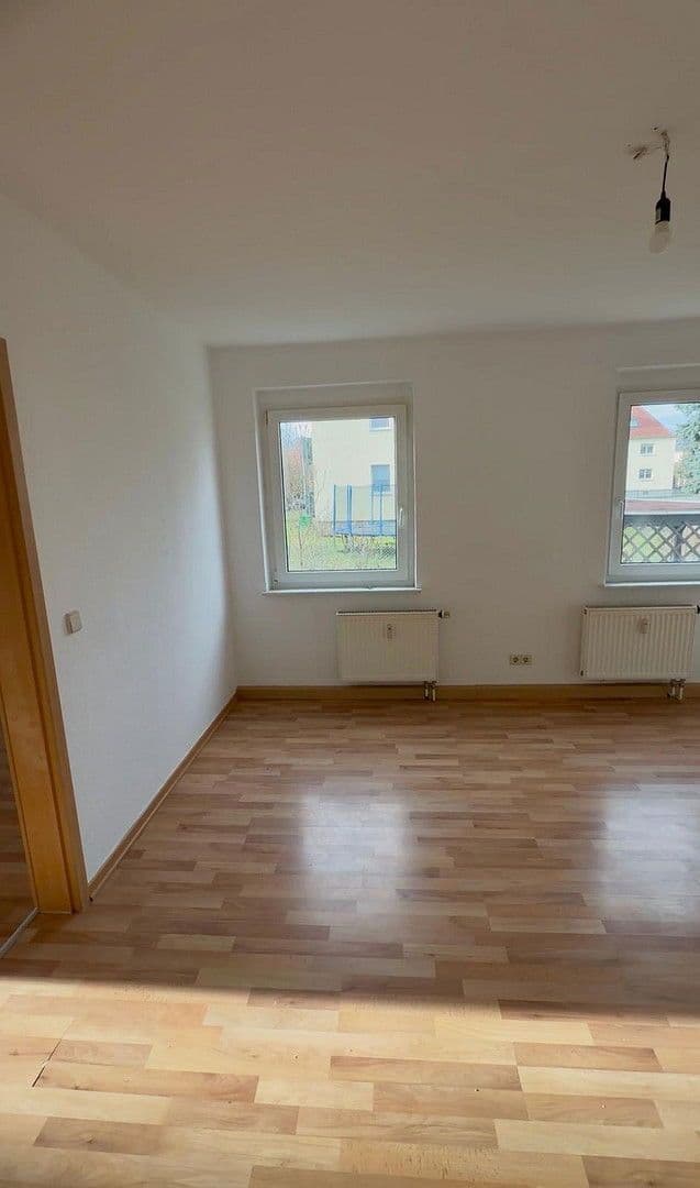 3 bedroom with open-plan kitchen flat for sale, 77 m², Neukieritzsch, Saxony 3 bedroom with open-plan kitchen flat for sale, 77 m², Neukieritzsch, Saxony