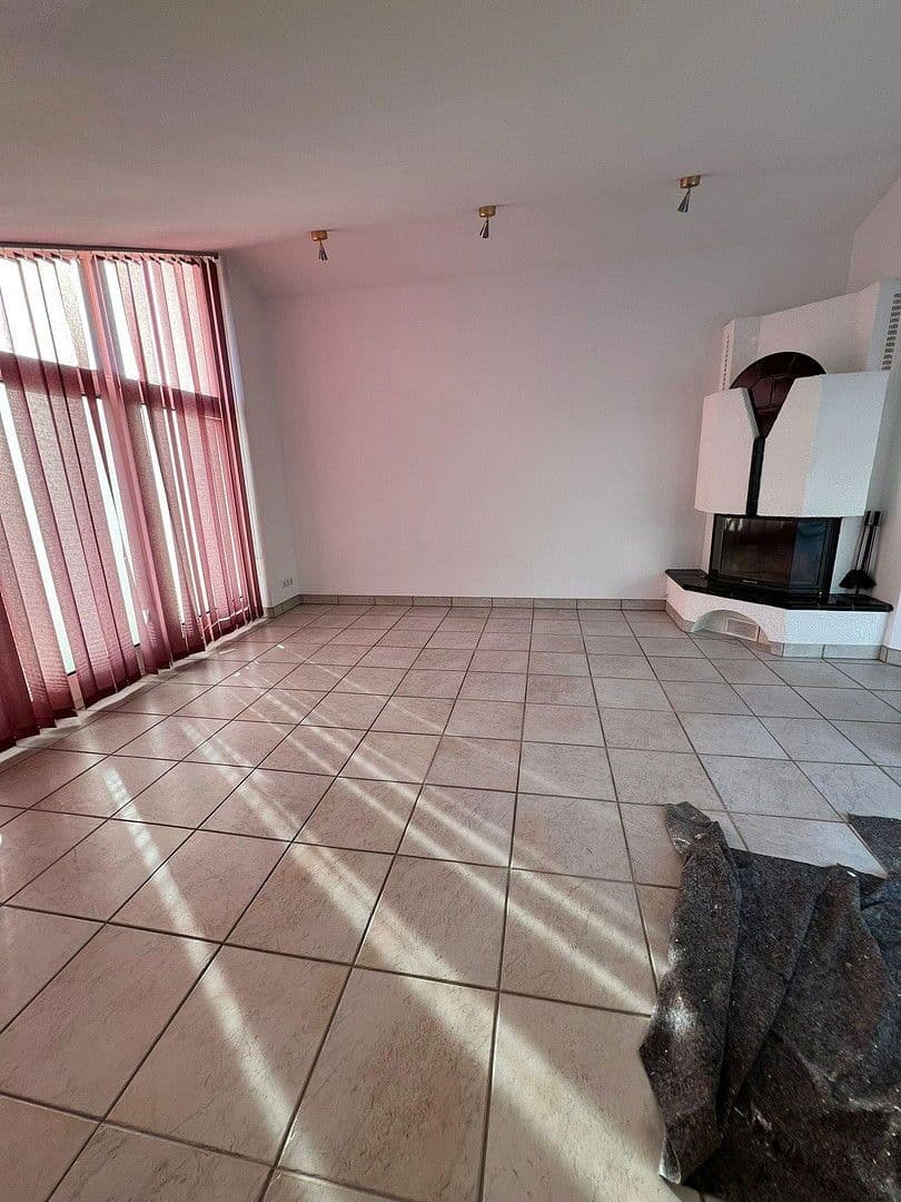 2 bedroom with open-plan kitchen flat to rent, 120 m², Schönberg, Schleswig-Holstein 2 bedroom with open-plan kitchen flat to rent, 120 m², Schönberg, Schleswig-Holstein