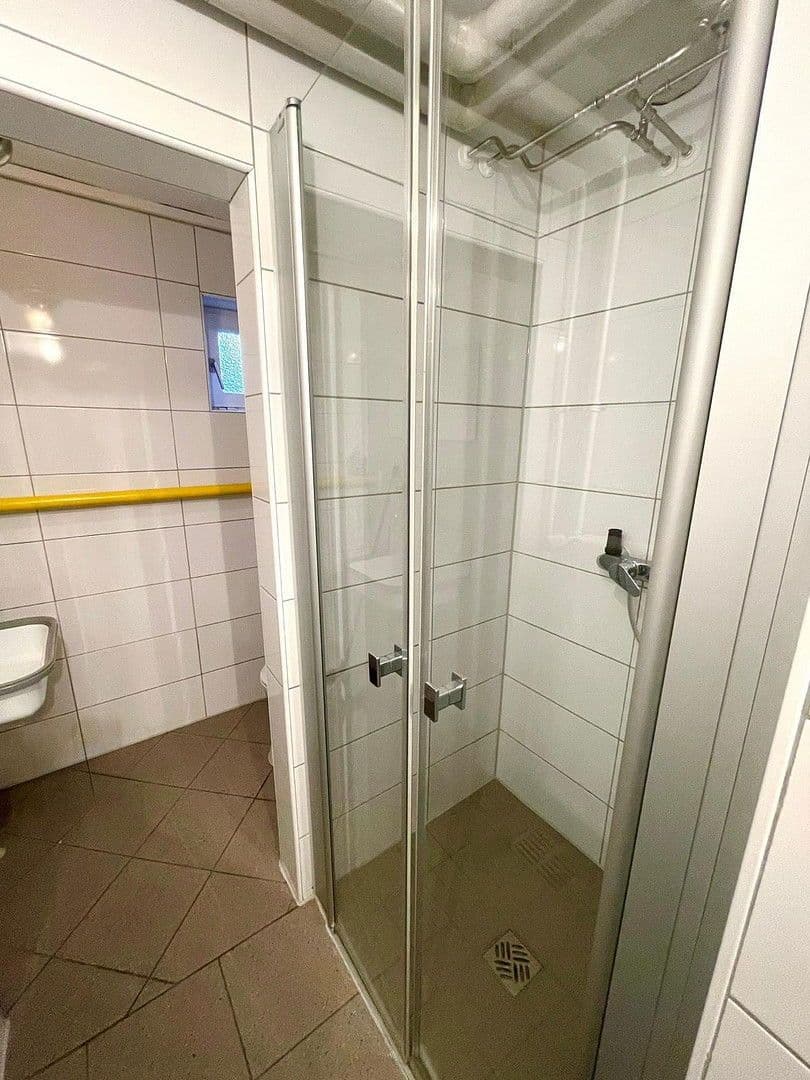 office to rent, 155 m², Brettergartenstraße 57, Nürnberg, Bavaria office to rent, 155 m², Brettergartenstraße 57, Nürnberg, Bavaria