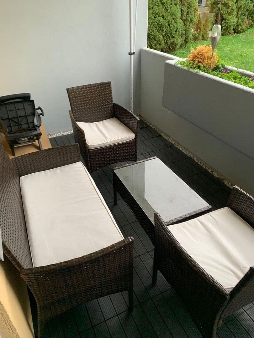 2 bedroom with open-plan kitchen flat to rent, 98 m², Leonberg, Baden-Württemberg 2 bedroom with open-plan kitchen flat to rent, 98 m², Leonberg, Baden-Württemberg