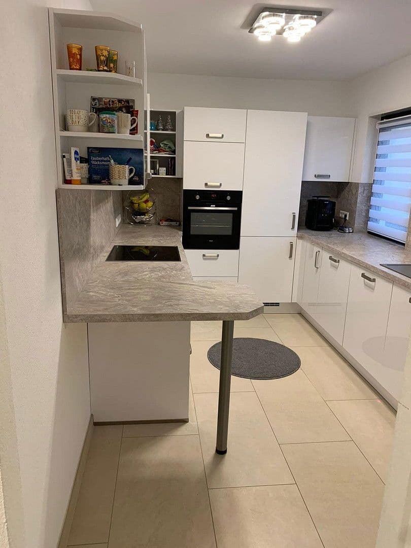 2 bedroom with open-plan kitchen flat to rent, 98 m², Leonberg, Baden-Württemberg 2 bedroom with open-plan kitchen flat to rent, 98 m², Leonberg, Baden-Württemberg