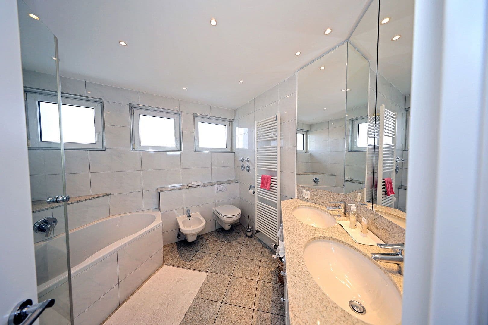 3 bedroom with open-plan kitchen flat to rent, 110 m², Leinfelden-Echterdingen, Baden-Württemberg 3 bedroom with open-plan kitchen flat to rent, 110 m², Leinfelden-Echterdingen, Baden-Württemberg