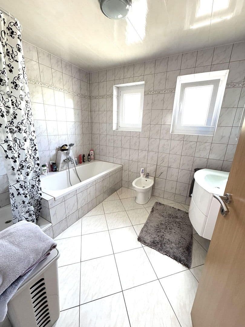 house for sale, 190 m², Wellendingen, Baden-Württemberg house for sale, 190 m², Wellendingen, Baden-Württemberg