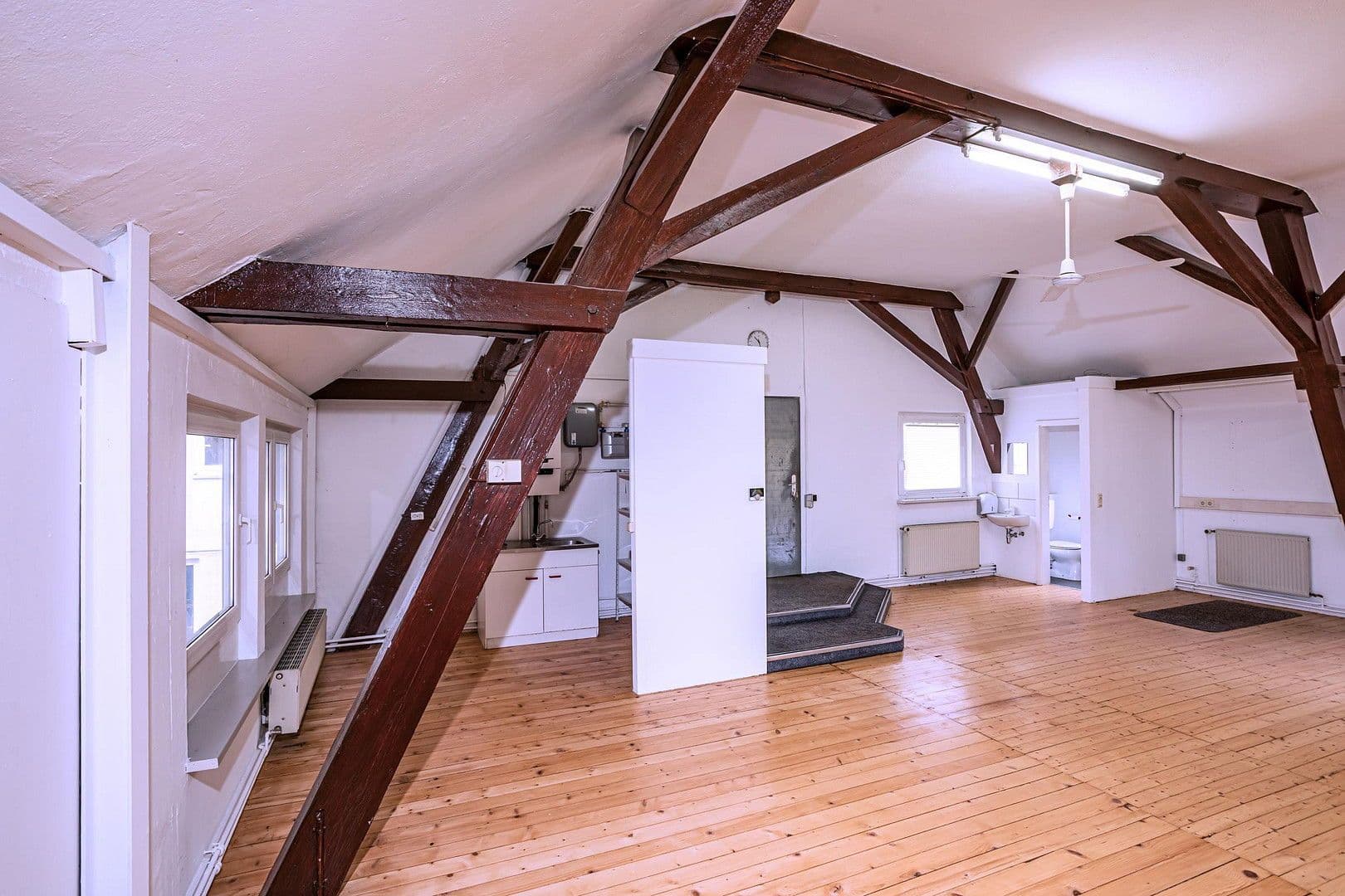 office to rent, 122 m², Schiltachstraße 44, Schramberg, Baden-Württemberg office to rent, 122 m², Schiltachstraße 44, Schramberg, Baden-Württemberg