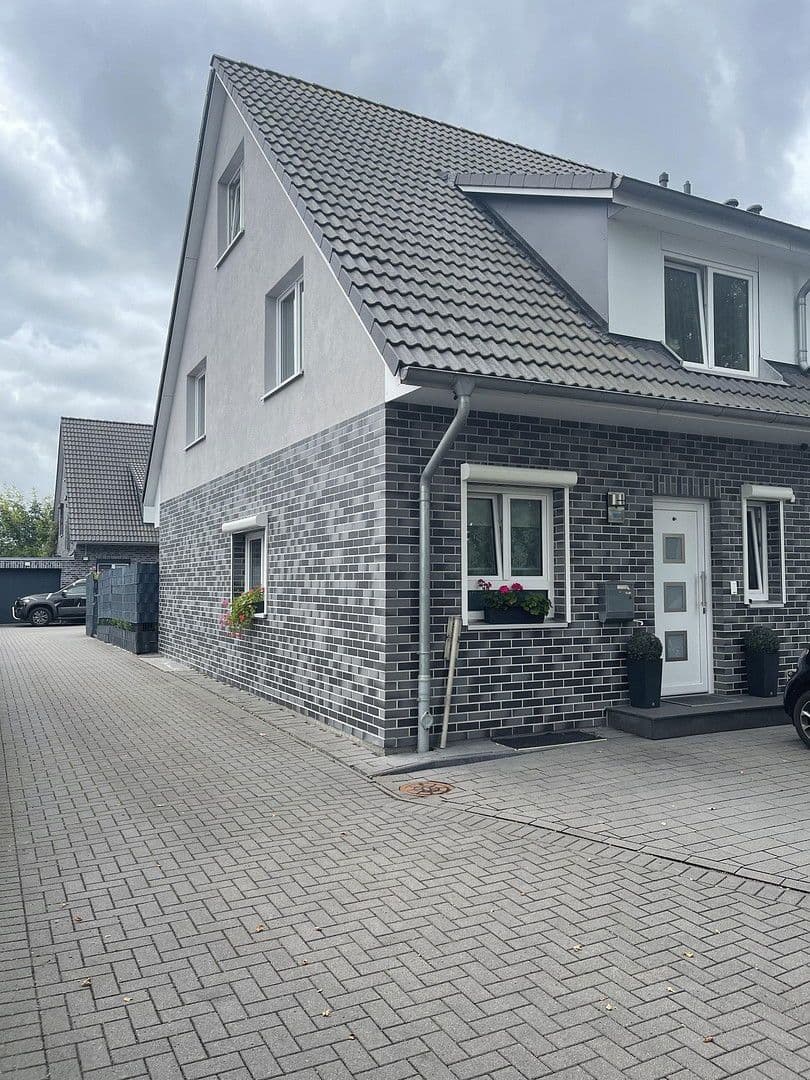house for sale, 95 m², Friedrich Ebert Allee 90a, Schenefeld, Schleswig-Holstein house for sale, 95 m², Friedrich Ebert Allee 90a, Schenefeld, Schleswig-Holstein