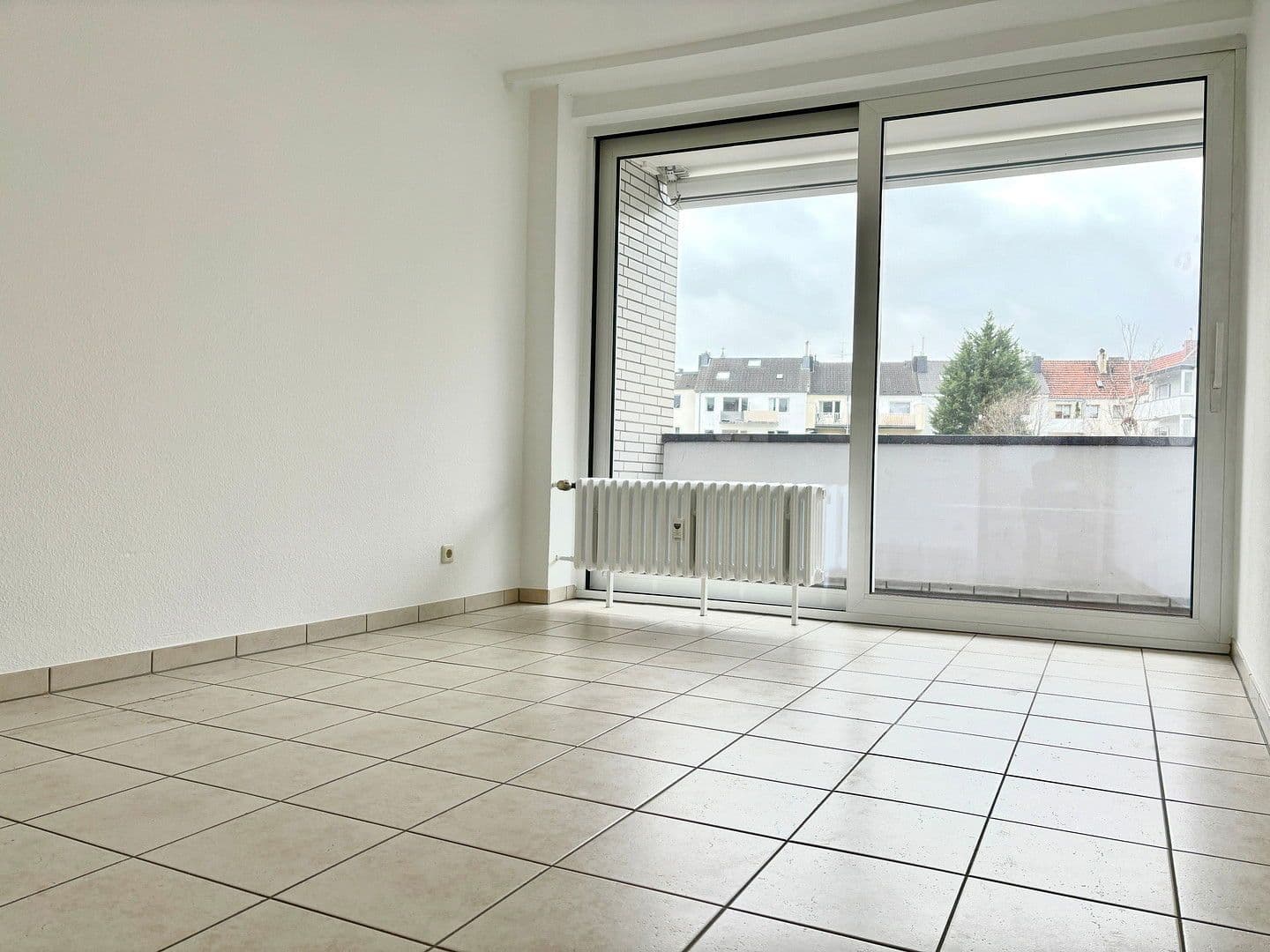 2 bedroom flat to rent, 52 m², Schloßstraße 58, Düsseldorf, North Rhine-Westphalia 2 bedroom flat to rent, 52 m², Schloßstraße 58, Düsseldorf, North Rhine-Westphalia